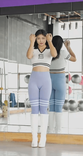 广场舞-乐乐呀8期-13V/0.3G