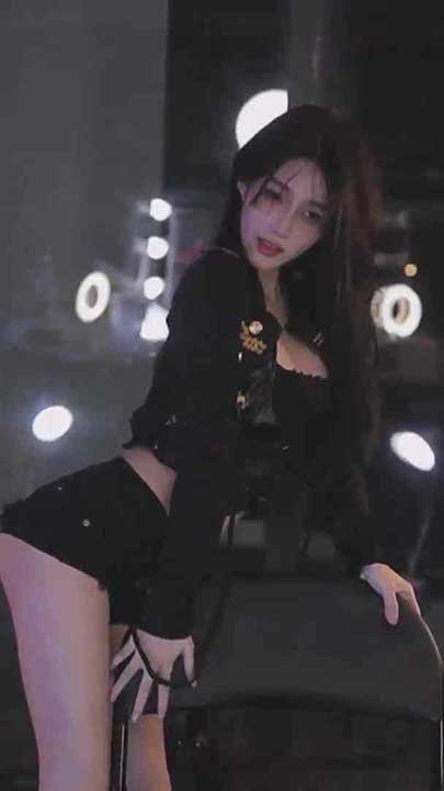 斗鱼 小火龙 深沟半球性感擦边尺度热舞24V【2.25G】