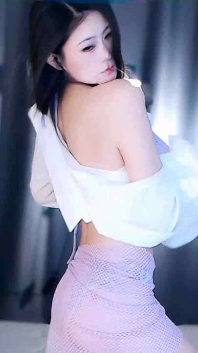 网易CC 沐木 高级群内衣自拍热舞2V