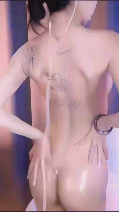 网易CC 苏曼 苗条风骚御姐全新热舞2V【831M】