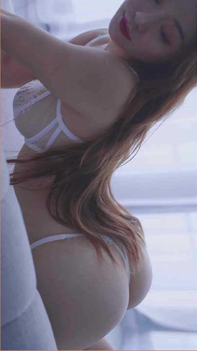 推特 Ulanda 情趣内衣露点私拍福利1V【376M】