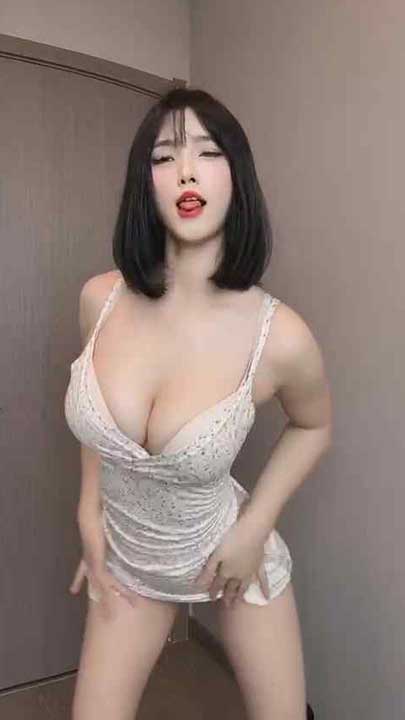 抖音 琳铛 百万粉付费定制，乳贴抖胸舞巨乳超弹3V【254M】